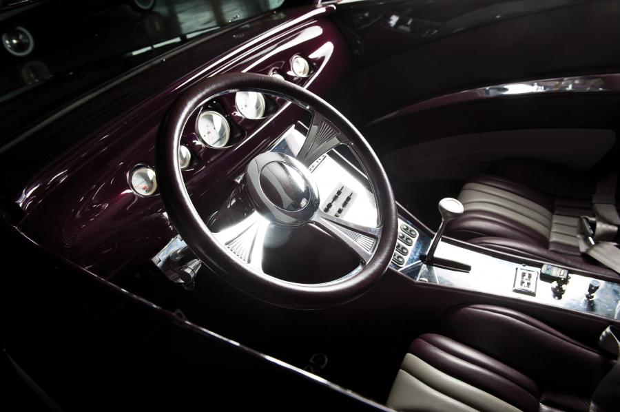  Ford Custom Roadster 1937 года  (фото 19 из 21)